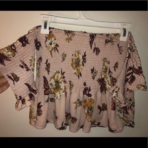 Off the shoulder crop shirt